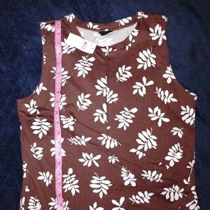 NWT Ann Taylor Brown Top with Cream Leaf Pattern